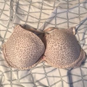 Victoria Secret bra size 36D